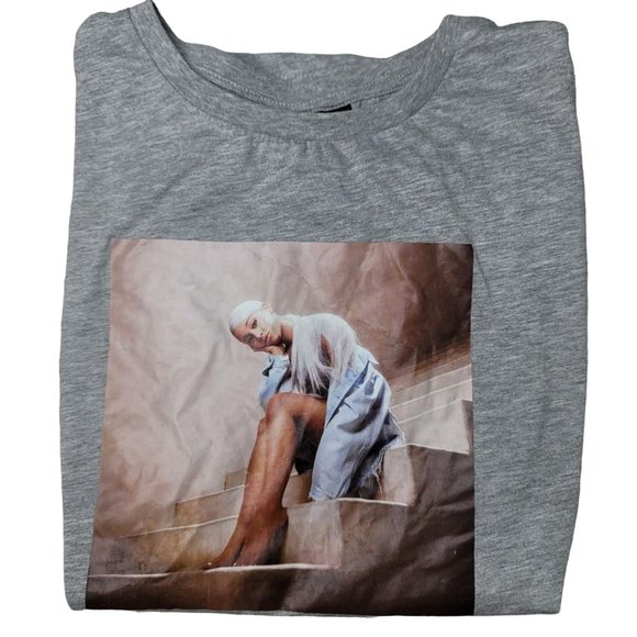 Primark Ariana Grande grey graphic tee shirt size large cotton blend concert - Picture 1 of 9